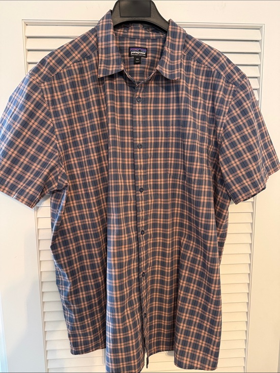 Patagonia Other - Patagonia Short-Sleeve Plaid Button-Down in Navy and Pink